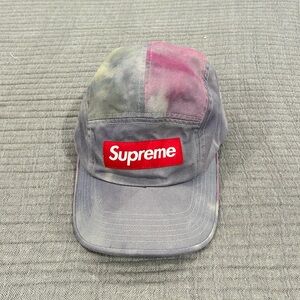 Supreme Washed Chino Twill Camp Cap (baseball hat) tie dye
UNISEX